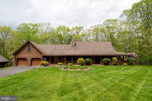 312 Moss Creek Cir, Oakland, MD 21550 - Photo 1
