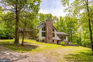 122 Woodlands Hill Ln, Oakland, MD 21550 - Photo 2