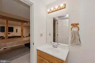 941 Mountainview Dr, Oakland, MD 21550 - Photo 52