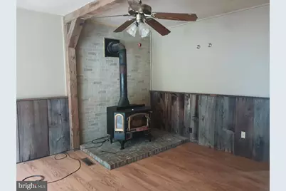 105 Walnut Street, Friendsville, MD 21531 - Photo 2