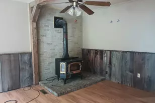 105 Walnut St, Friendsville, MD 21531 - Photo 2