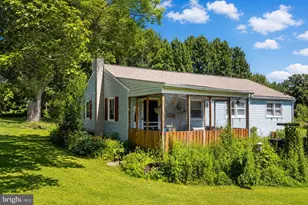 210 F St, Mountain Lake Park, MD 21550 - Photo 4