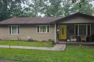 104 D St, Mountain Lake Park, MD 21550 - Photo 2