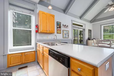 296 Lake Pointe Drive, Mc Henry, MD 21541 - Photo 14
