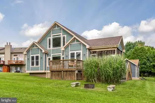 296 Lake Pointe Dr, Mc Henry, MD 21541 - Photo 2