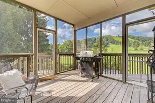 296 Lake Pointe Dr, Mc Henry, MD 21541 - Photo 8