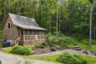 116 Bear Ridge Ct, Friendsville, MD 21531 - Photo 2