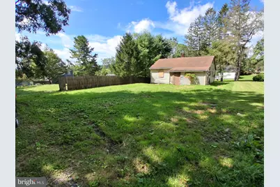 809 N, Mountain Lake Park, MD 21550 - Photo 2
