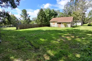 809 N, Mountain Lake Park, MD 21550 - Photo 2