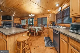 870 Hunters Ridge Dr, Oakland, MD 21550 - Photo 16