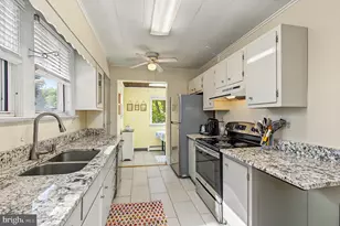 228 N 4th St, Oakland, MD 21550 - Photo 4