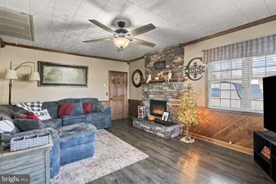 601 Pocahontas Street, Mountain Lake Park, MD 21550 - Photo 6