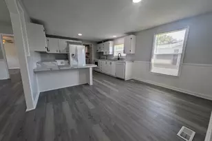 213 Poclain Rd, Aberdeen, MD 21001 - Photo 2