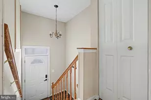 43 Oak Crest Ct, Bel Air, MD 21015 - Photo 2