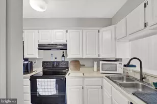 200 Oak Leaf Cir, Abingdon, MD 21009 - Photo 8