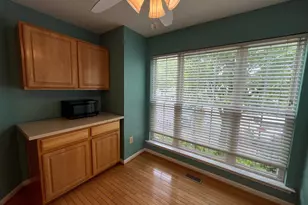 704 Shallow Ridge Ct, Abingdon, MD 21009 - Photo 4