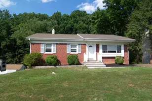 1609 Honeysuckle Dr, Forest Hill, MD 21050 - Photo 2