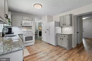 421 Abbey Cir, Abingdon, MD 21009 - Photo 12