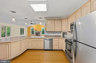 2700 Hunting Ridge Ct, Baldwin, MD 21013 - Photo 4