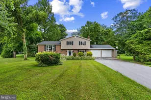 2700 Hunting Ridge Ct, Baldwin, MD 21013 - Photo 2