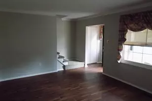 702 Towne Center Dr, Joppa, MD 21085 - Photo 4