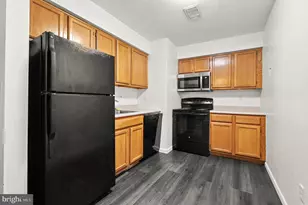 1002 Magnolia Woods Ct, Edgewood, MD 21040 - Photo 2
