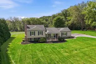 2611 Jolly Acres Rd, White Hall, MD 21161 - Photo 2