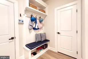 7679 Cross Creek Dr, Columbia, MD 21044 - Photo 30