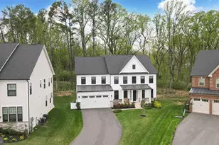 7679 Cross Creek Dr, Columbia, MD 21044 - Photo 4