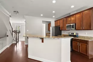 5803 Lois Ln, Ellicott City, MD 21043 - Photo 12