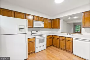 11705 Lone Tree Ct, Columbia, MD 21044 - Photo 22
