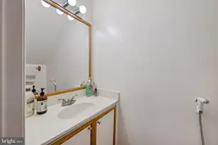 10522 E Wind Way, Columbia, MD 21044 - Photo 8