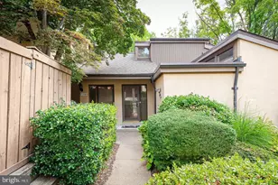 11238 Crystal Run, Columbia, MD 21044 - Photo 2