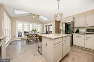 925 Sunset Valley Dr, Sykesville, MD 21784 - Photo 12