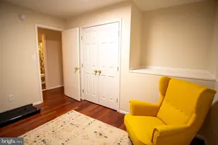 10038 Chatelaine Cir, Ellicott City, MD 21042 - Photo 12