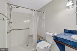 8605 Jennifer Ct, Laurel, MD 20723 - Photo 18