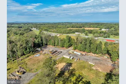 951 Ridge Road, Mount Airy, MD 21771 - Photo 2