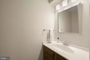 10228 Clubhouse Ct, Ellicott City, MD 21042 - Photo 26