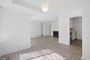 10572 Twin Rivers Rd, Columbia, MD 21044 - Photo 4