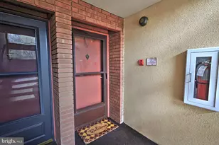 5633 Harpers Farm Rd, Columbia, MD 21044 - Photo 2