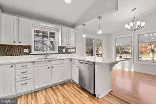 5450 Bluecoat Ln, Columbia, MD 21045 - Photo 16