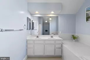 6409 Summer Sunrise Dr, Columbia, MD 21044 - Photo 32