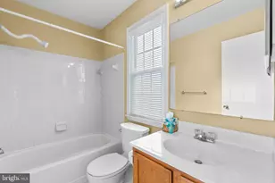 8871 Manahan Dr, Ellicott City, MD 21043 - Photo 14
