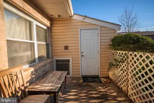 9175 Hitching Post Ln, Laurel, MD 20723 - Photo 2