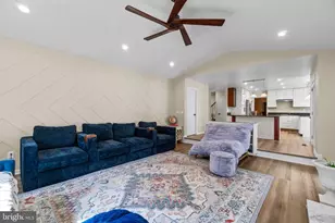 7803 Breakstone Ct, Ellicott City, MD 21043 - Photo 16