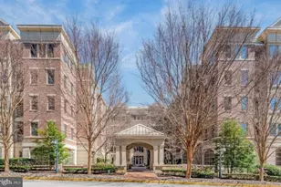 10205 Wincopin Cir, Columbia, MD 21044 - Photo 2