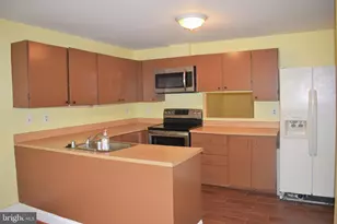 8923 Skyrock Ct, Columbia, MD 21046 - Photo 2