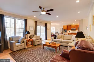 9805 Jessica Ln, Ellicott City, MD 21042 - Photo 28