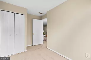 8717 Hayshed Ln, Columbia, MD 21045 - Photo 16