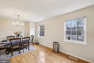 3562 Lowlen Ct, Ellicott City, MD 21042 - Photo 4